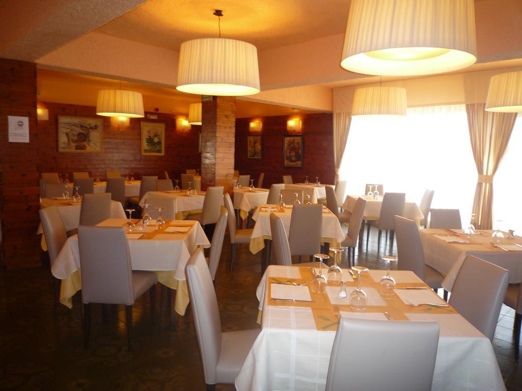 Sangüesa Hotel Yamaguchi מראה חיצוני תמונה
